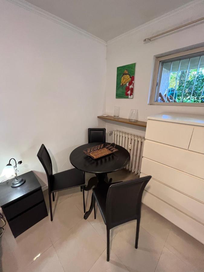 דירות רומא Monolocale A Mostacciano מראה חיצוני תמונה